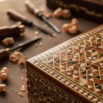 خاتم کاری اصفهان چیست؟ آشنایی با هنر اصیل خاتم کاری 16 راهنمای جامع خرید خاتم کاری اصفهان ۰ تا ۱۰۰