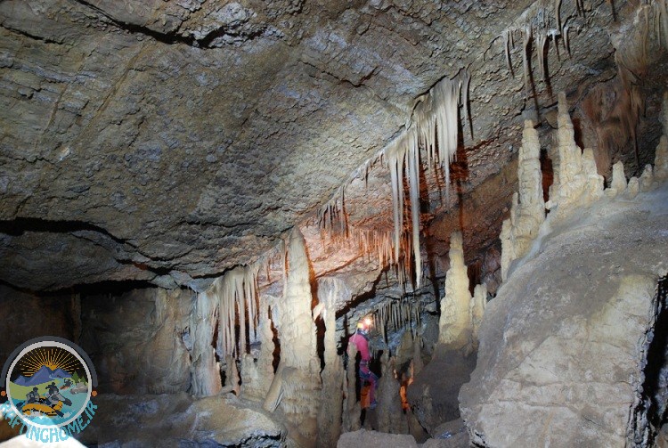 غار بورنیک